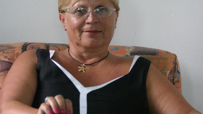 Za očitano dejanje je Frideriki Kresal zagrožena denarna kazen ali zapor do treh