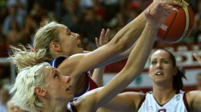 Rusinje so v finalu premagale Španke.