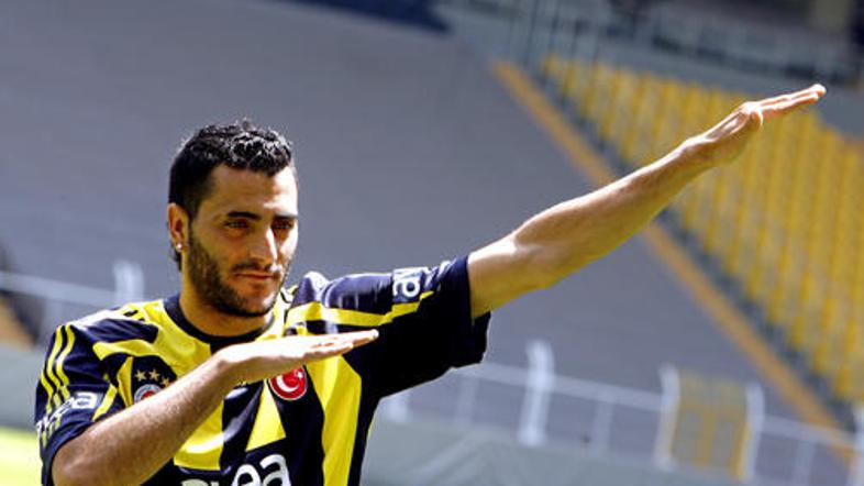 Daniel Güiza mora kljub kritikam ostati pri Fenerbahčeju - ker žena tako pravi!