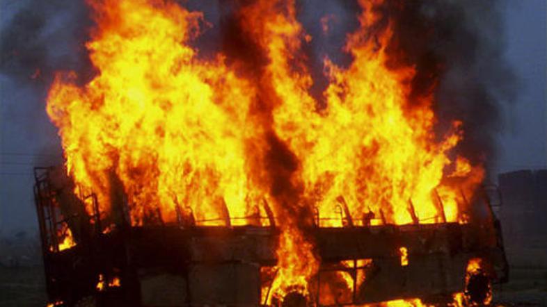 Požar avtobusa je terjal 63 človeških življenj.