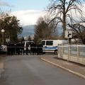 Policiste naj bi ena od sledi vodila do Kamne Gorice. (Foto: Andraž Sodja)