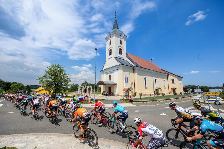 dirka po Sloveniji | Avtor: Reševalni pas/Twitter