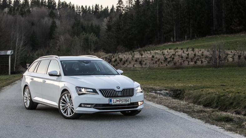 Škoda superb
