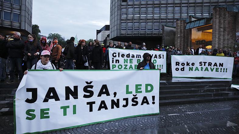 tretji protivladni protest v Ljubljani