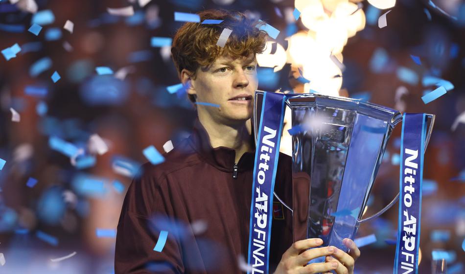 Sinner v Torinu premagal Alcaraza in ubranil naslov na zaključnem turnirju ATP