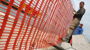 Do kdaj se sprehajalci po priljubljeni Semedelski cesti ne bodo mogli sprehajati