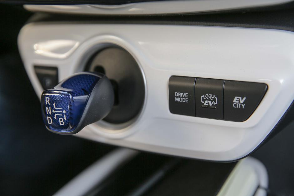 Toyota prius plug-.in hybrid | Avtor: Saša Despot