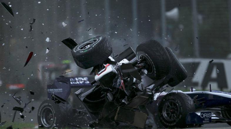 VN Avstralije dirka 2010 nesreča Kamui Kobajaši Sauber