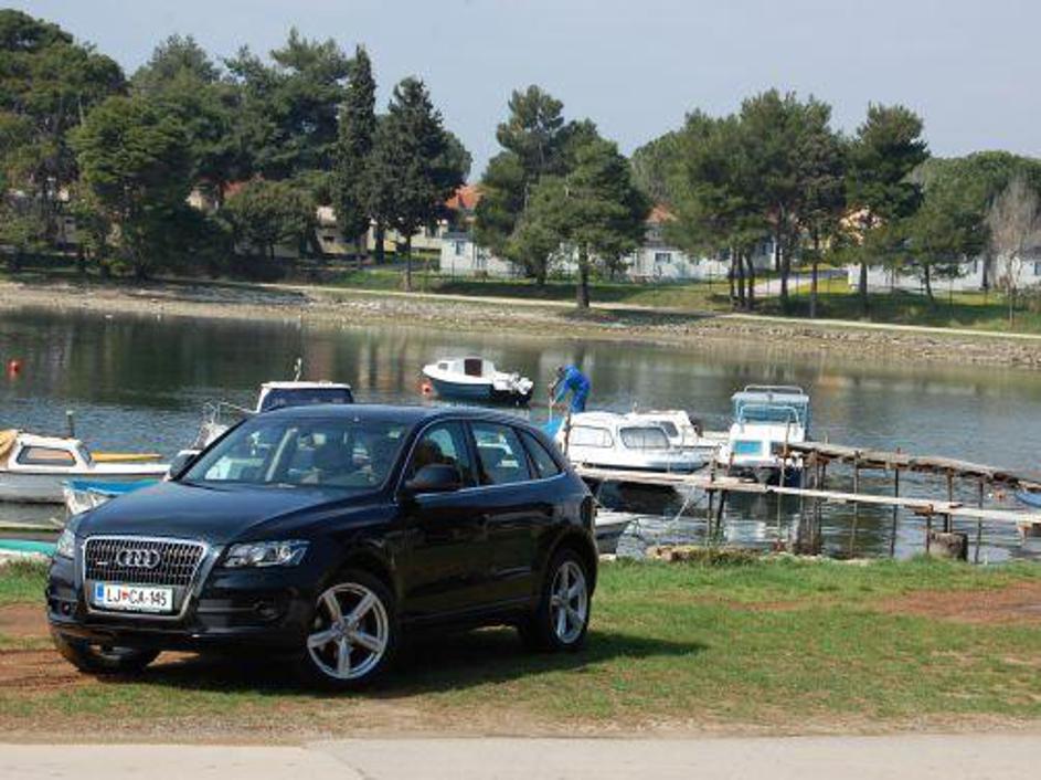 Motor bo večini več kot zadostoval, menjalnik pa je povsem stvar okusa. Glede po