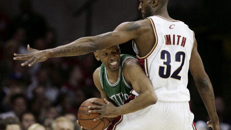 Joe Smith (Cleveland) je bil uspešnejši od Sama Cassella (Boston).