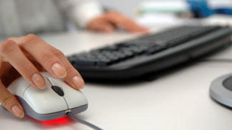 Čas bo pokazal, kdaj bo miška izginila z naših delovnih miz.