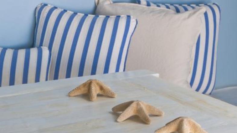 Grki prisegajo na ohlajujočo kombinacijo modre in bele.