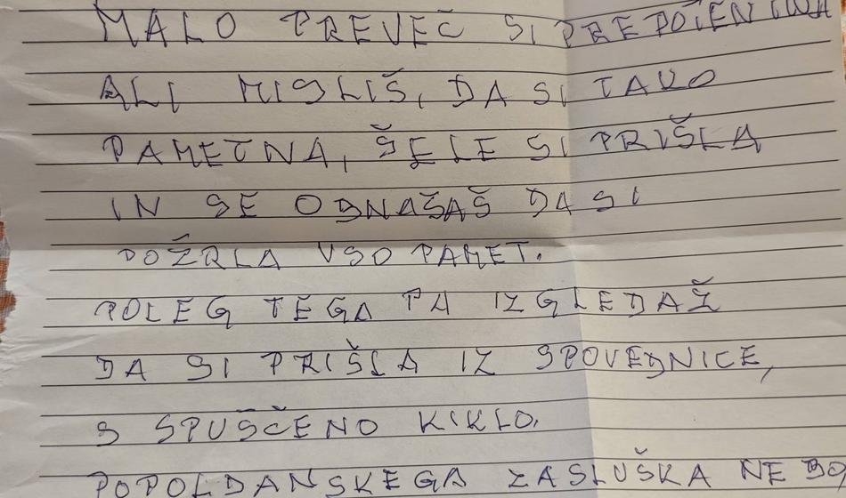 Poslanka prejela grozilno pismo: "Nadzorovali te bodo domačini"