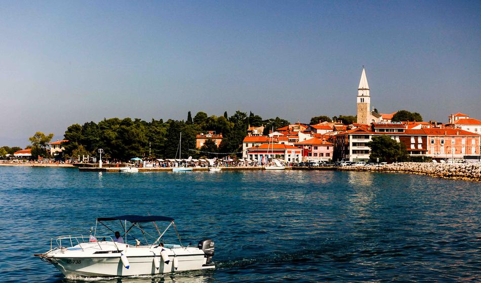 Zaradi velikega fekalnega onesnaženja zaprli priljubljeni izolski plaži