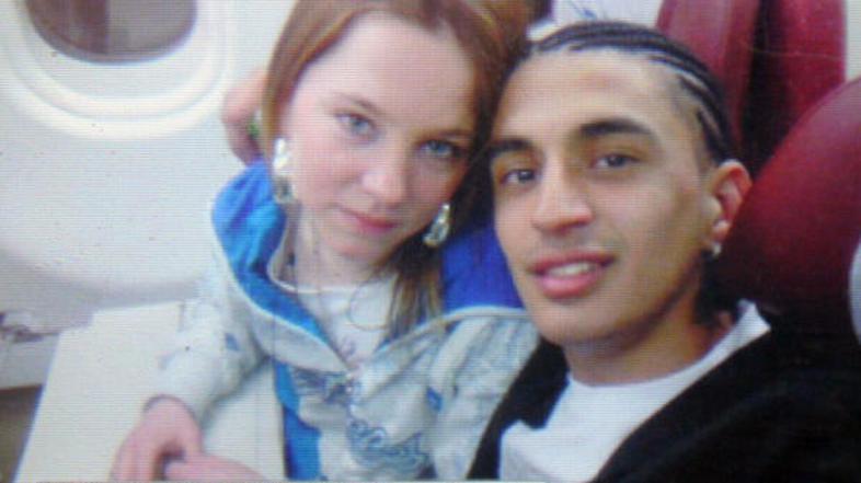 20-letni Mohamed je 17-letno Carie Marie Burke ubil, razkosal, poslikal dele tel