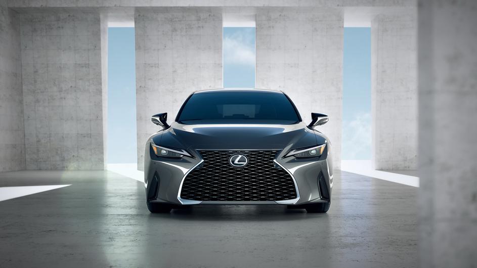 Prenovljeni lexus IS