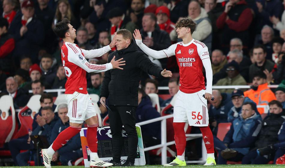 Arsenal v velikih težavah, nato je v igro vstopil 16-letnik