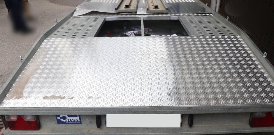 vozilo | Avtor: PU Nova Gorica