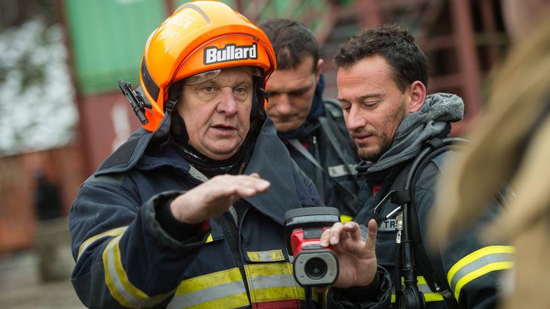 Toplotna kamera za pomoč pri iskanju izvora požara.