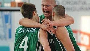 Po tesnem porazu z gostiteljico Hrvaško in Španijo, so Slovenci gladko ugnali Ne