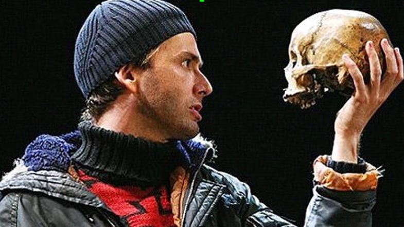 Britanskega igralca Davida Tennanta je doletela čast, da lahko v predstavi Hamle