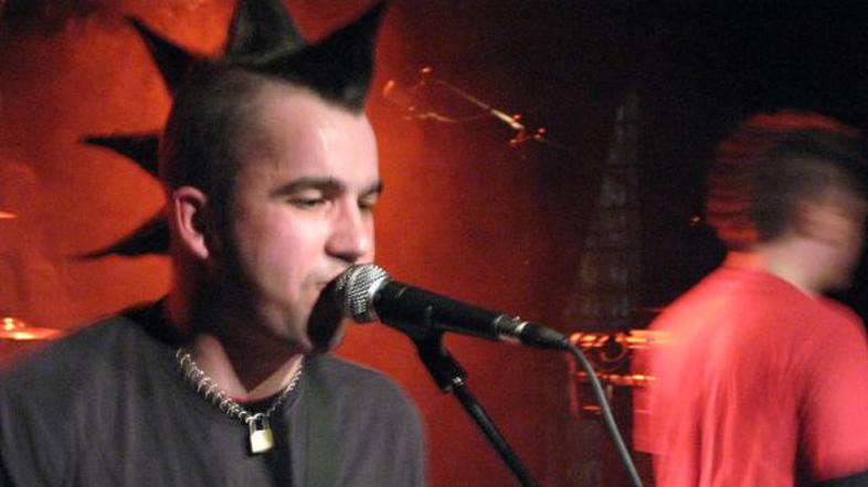 Natečaj je namenjen vsem mladim in morda zapostavljenim, neuveljavljenim ali neu