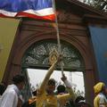 Politična kriza na Tajskem traja že šest tednov.
