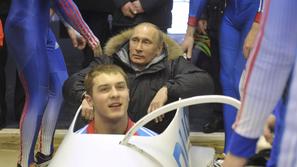 Putin na obisku v Paramonovu