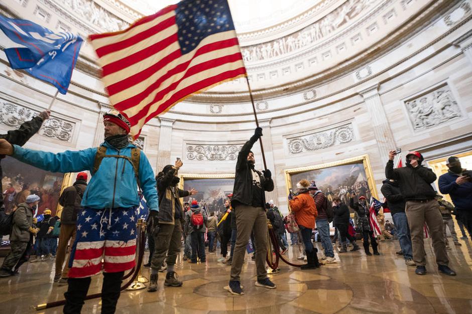 Protesti Kapitol Washington zasedba trump | Avtor: Epa