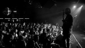 Crvena Jabuka napolnila Cvetličarno