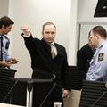 Slovenija 16.04.12, Anders Behring Breivik, nacisticni pozdrav, norveski teroris
