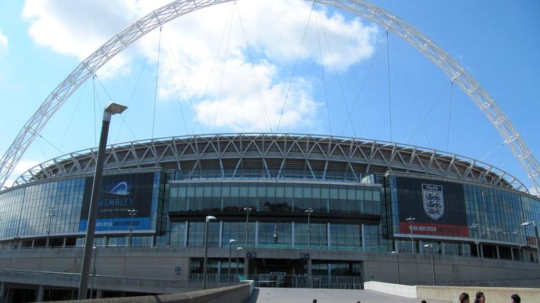 Bi šli na finale Lige prvakov v London? Dobrih 200 evrov za letalsko karto z Adr