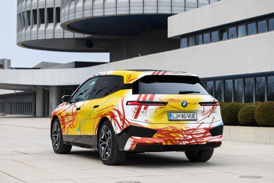 BMW iX RE:DESIGN iX | Avtor: Žiga Intihar/BMW