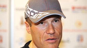 robic_dos_faca_sps_main325