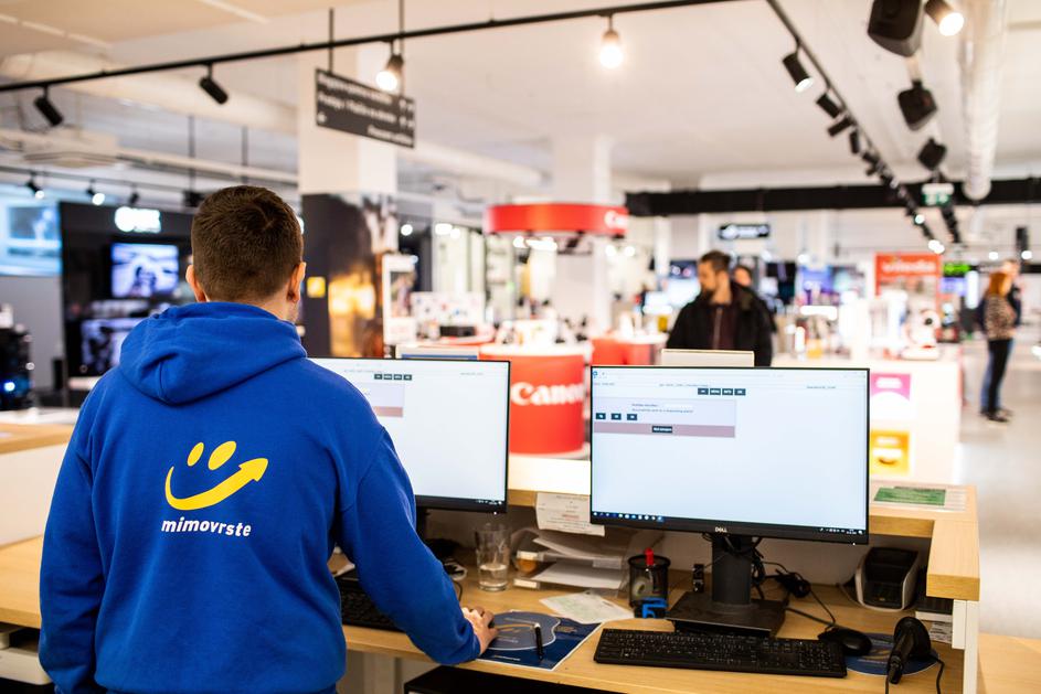 Mimovrste nakupovanje