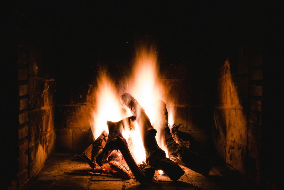 ogenj, drva, les | Avtor: Za topel dom