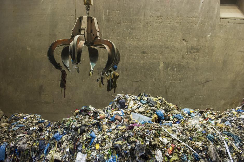 sežiganje odpadkov sežig odpadkov deponija | Avtor: Profimedia