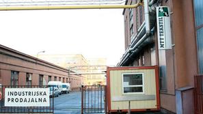 Če ne bo več naročil, bo na cesti še dodatnih 83 delavcev.