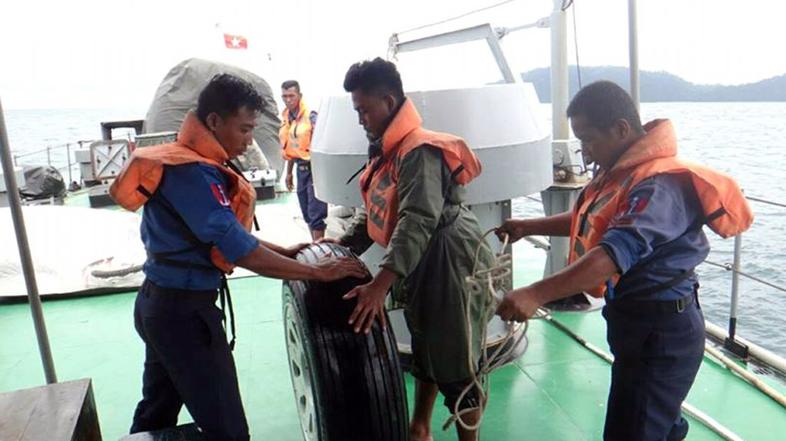 Mjanmar iskanje razbitin letala