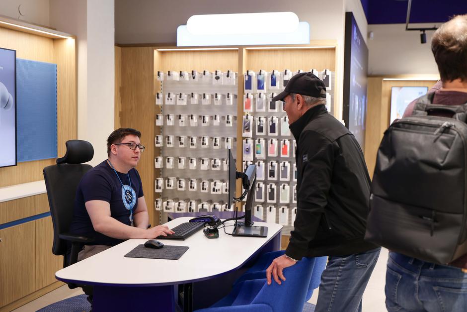 dprtje novega Telekomovega centra Citypark, otvoritev, telekom slovenije | Avtor: Saša Despot