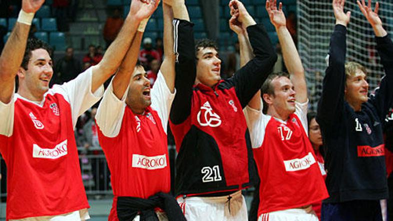 Prireditelji evropskega prvenstva se na Hrvaškem ubadajo z velikimi težavami.