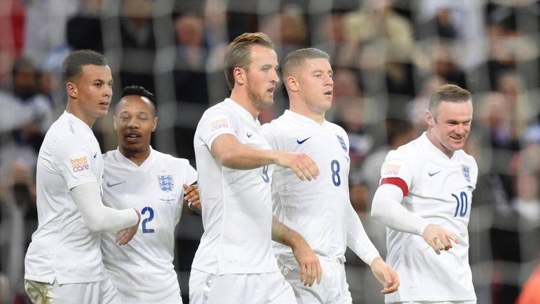 Kane Cahill Rooney Anglija