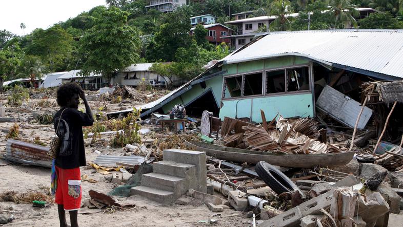 Na sliki škoda, ki jo je povzročil potres leta 2007. (Foto: EPA)