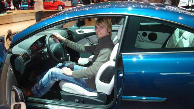 Rok Kosmač je velik navdušenec nad avtomobili.