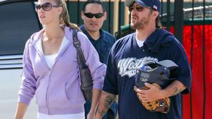 Za pet mesecev nosečo Victorio bo to prvi otrok. (Foto: Flynet)