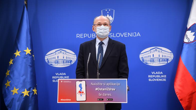 Jelko Kacin, govorec vlade za covid-19