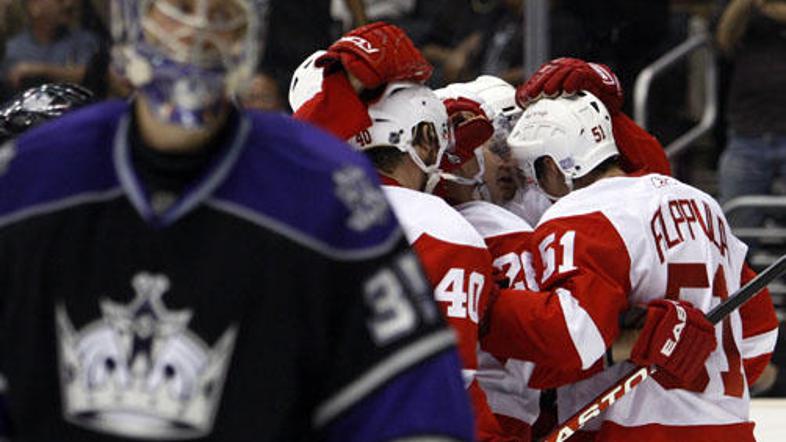 LaBarbera je bil pri kazenskih strelih nemočen in igralci Detroita so se veselil