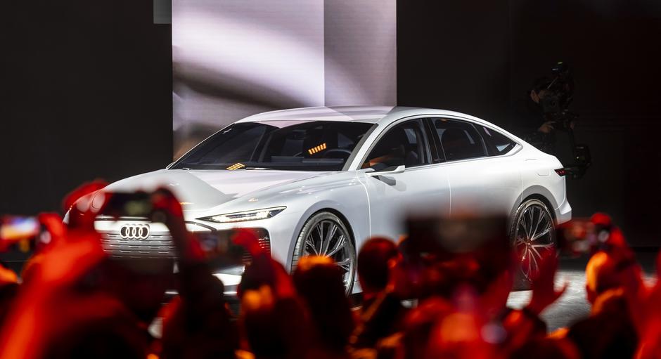 Avtomobilski salon v Šanghaju | Avtor: Epa