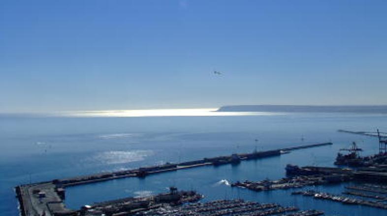 Alicante morda res ni med najbolj privlačnimi španskimi obalnimi mesti, a ponudb