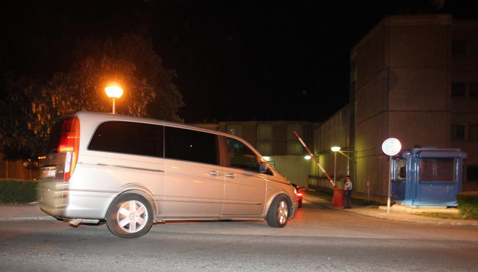 Sanader prispel na Hrvaško.